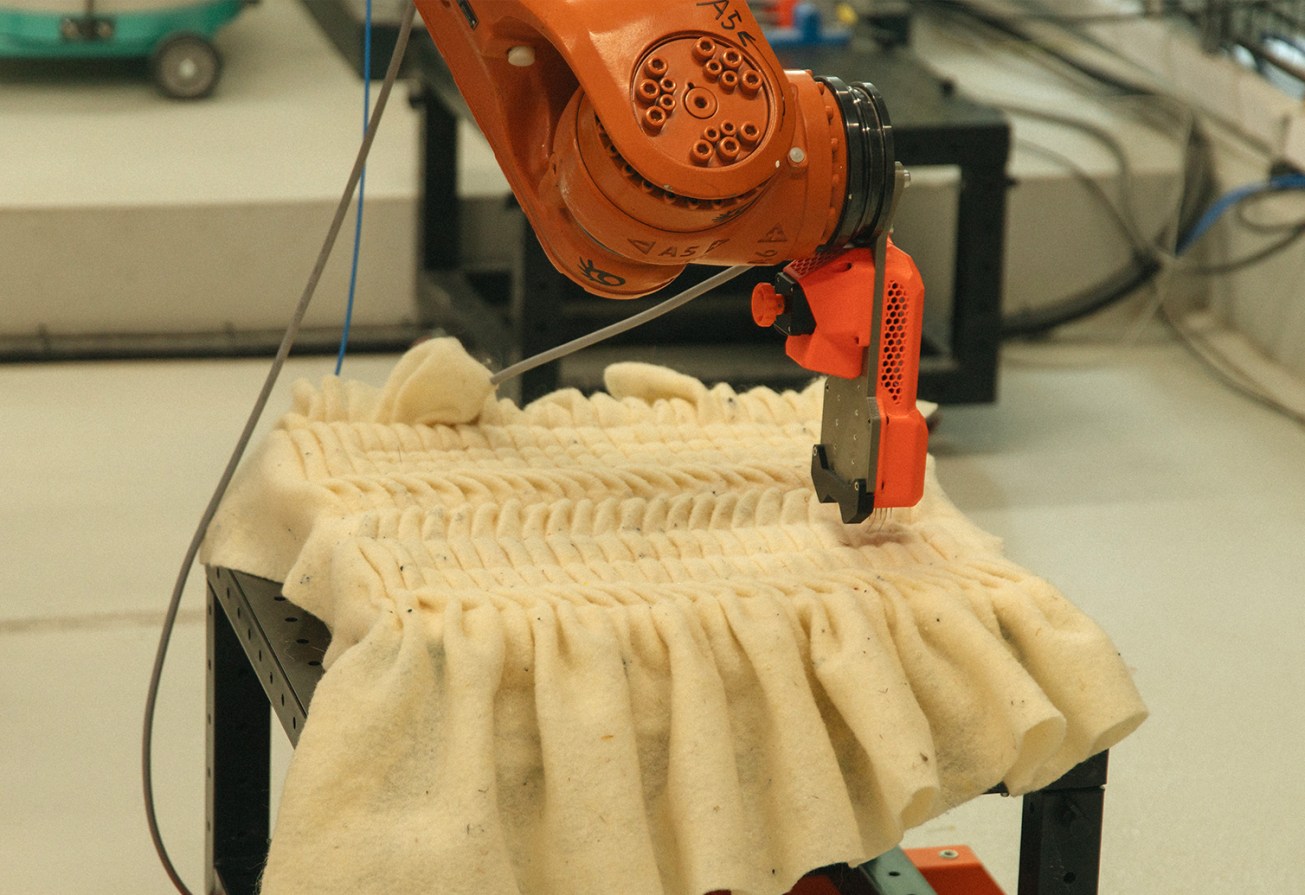robotic needle felting workshop School of Form
